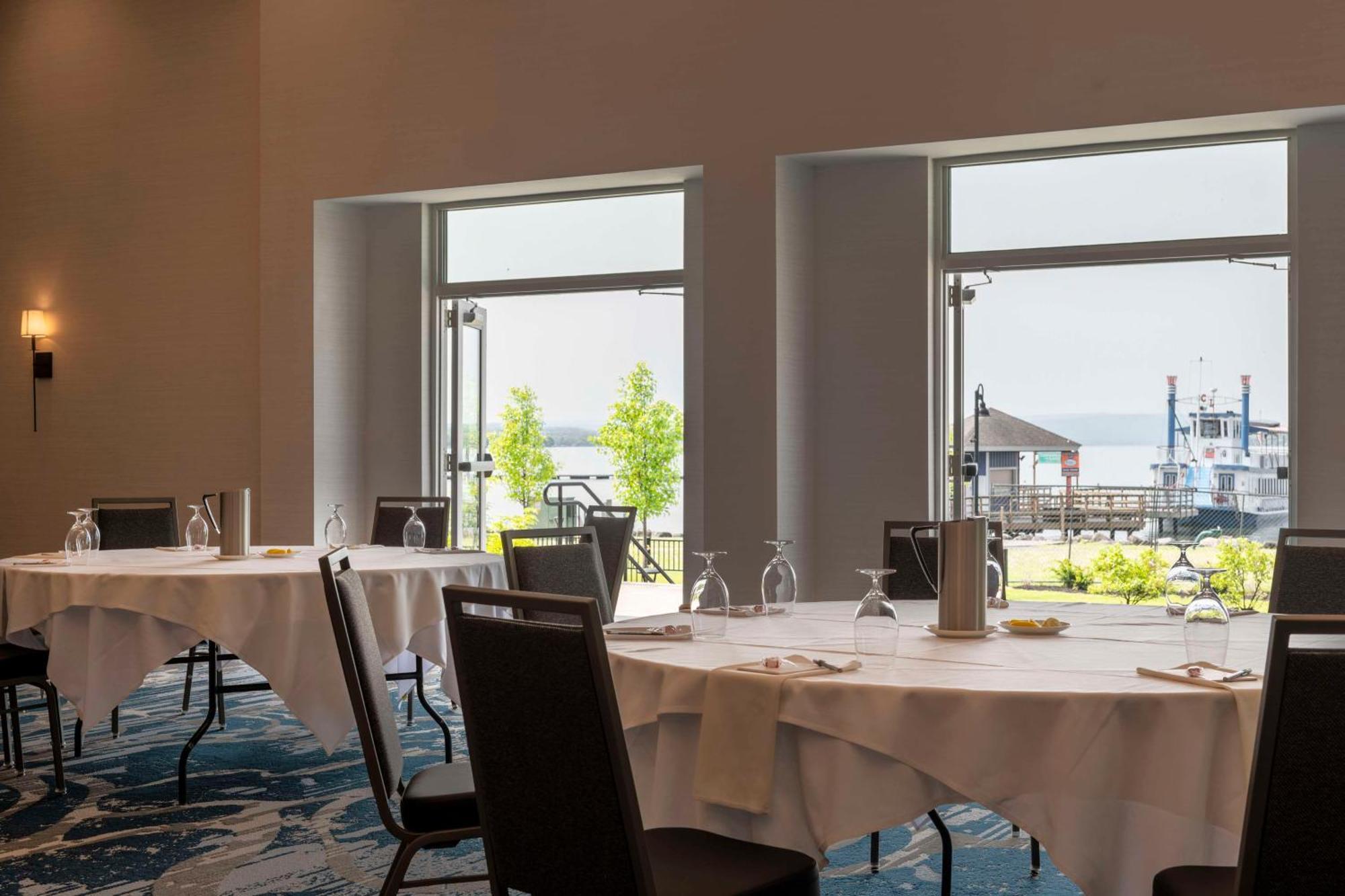 Hotel Canandaigua, Tapestry Collection By Hilton Bagian luar foto