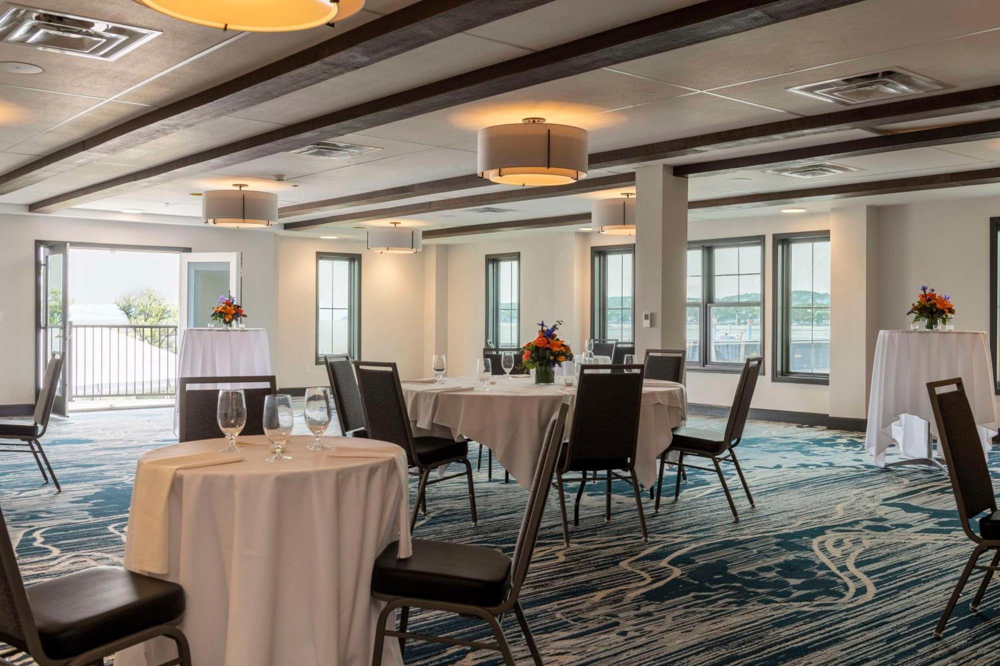 Hotel Canandaigua, Tapestry Collection By Hilton Bagian luar foto