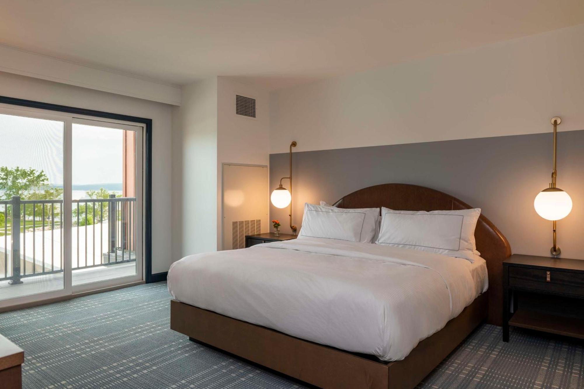 Hotel Canandaigua, Tapestry Collection By Hilton Bagian luar foto
